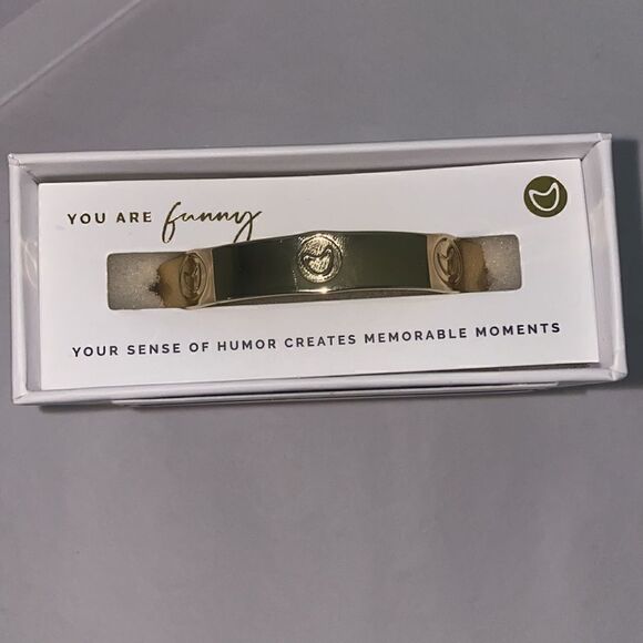 Elsa Leigh Funny Cuff Gold Bracelet - Picture 2 of 5